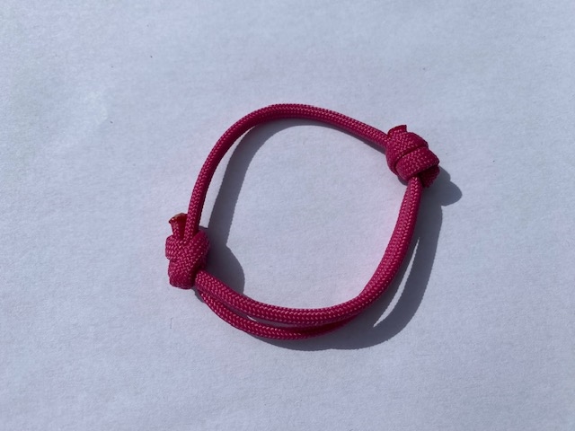 Hvalpehalsbånd, justerbare ca 13-23 cm, fuchsia